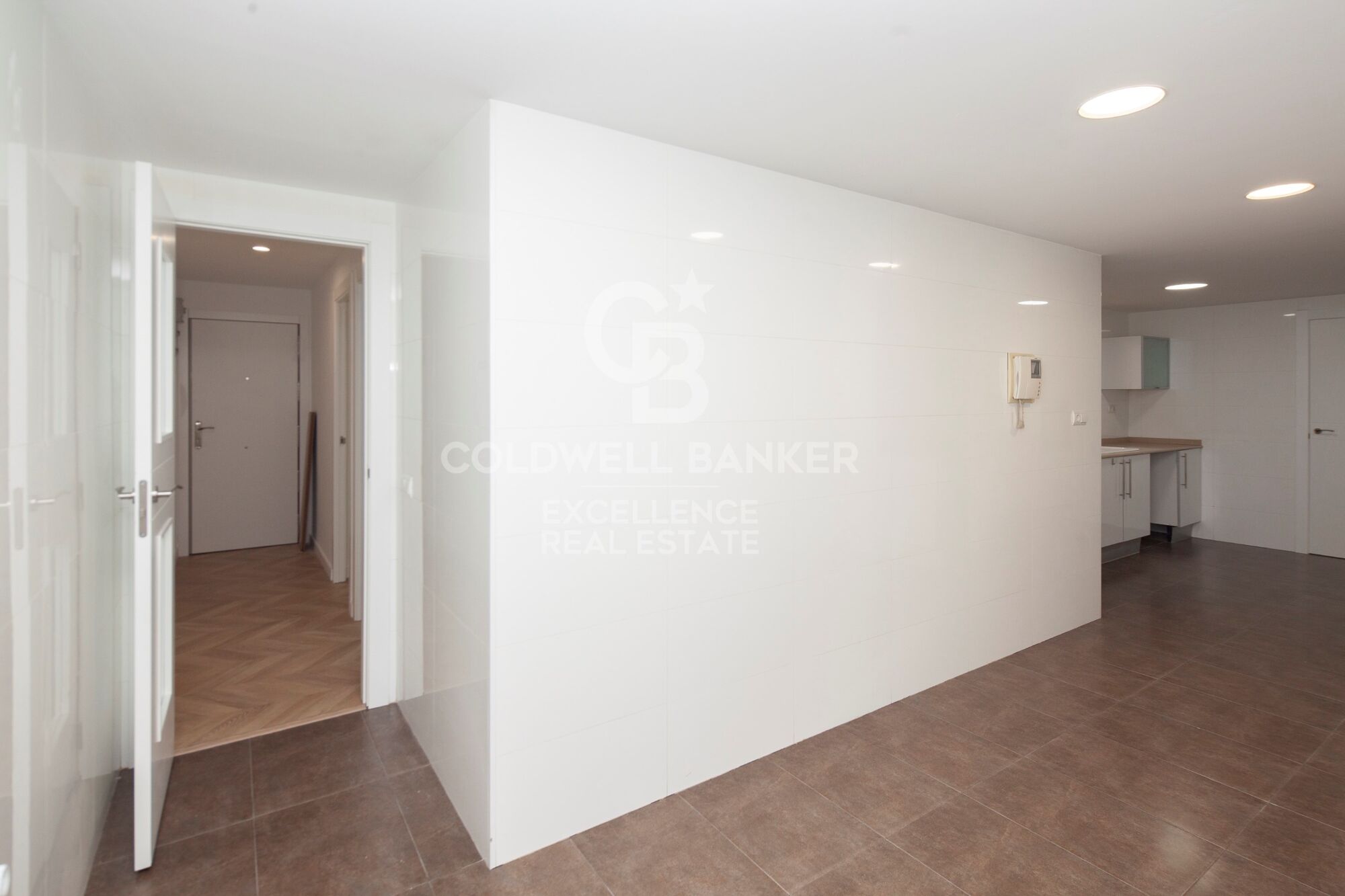 Spacious brand-new apartment with garage and views of the Turia in La Petxina