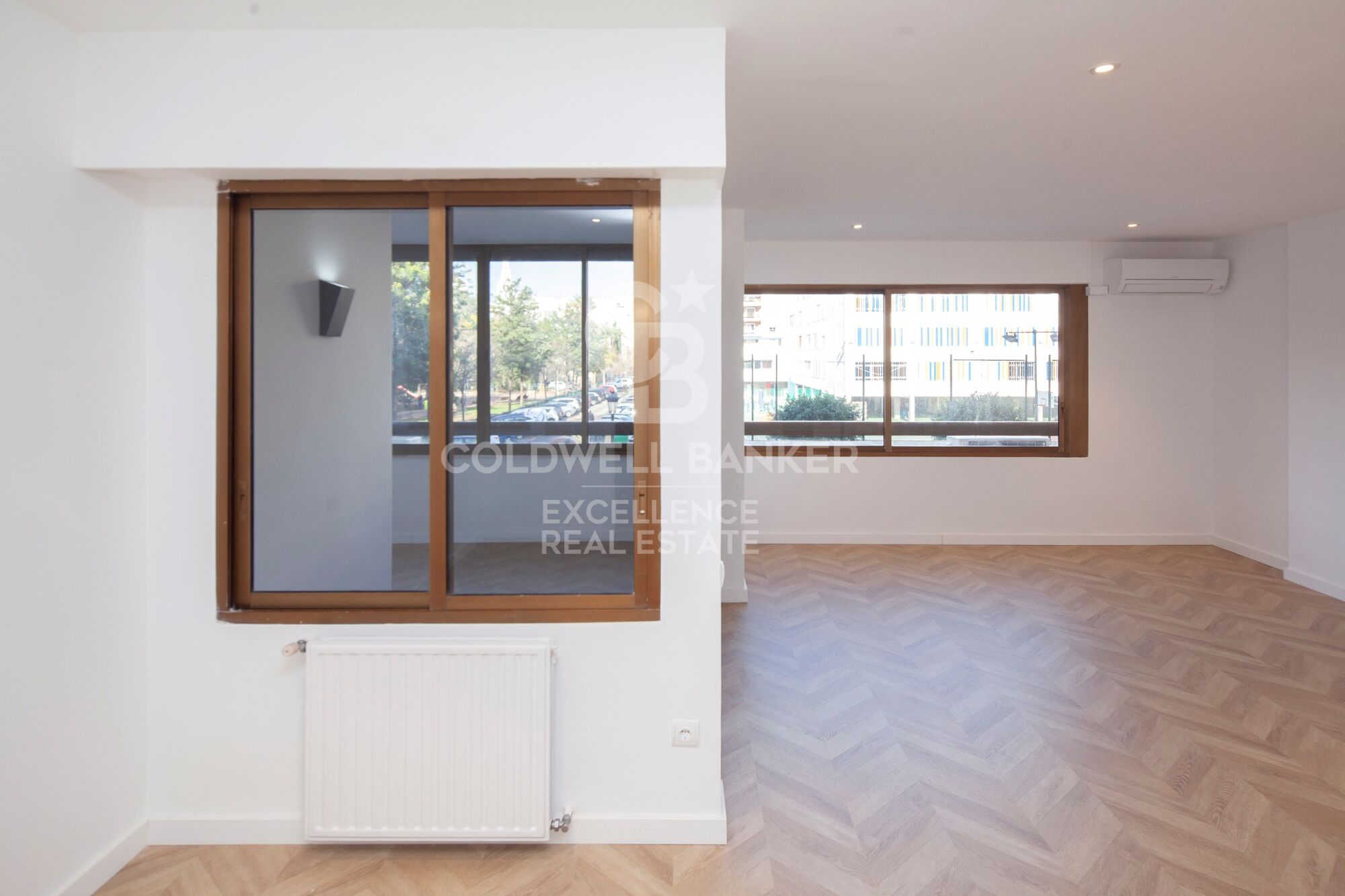 Großzügige, neu renovierte Wohnung mit Garage und Blick auf den Turia in La Petxina