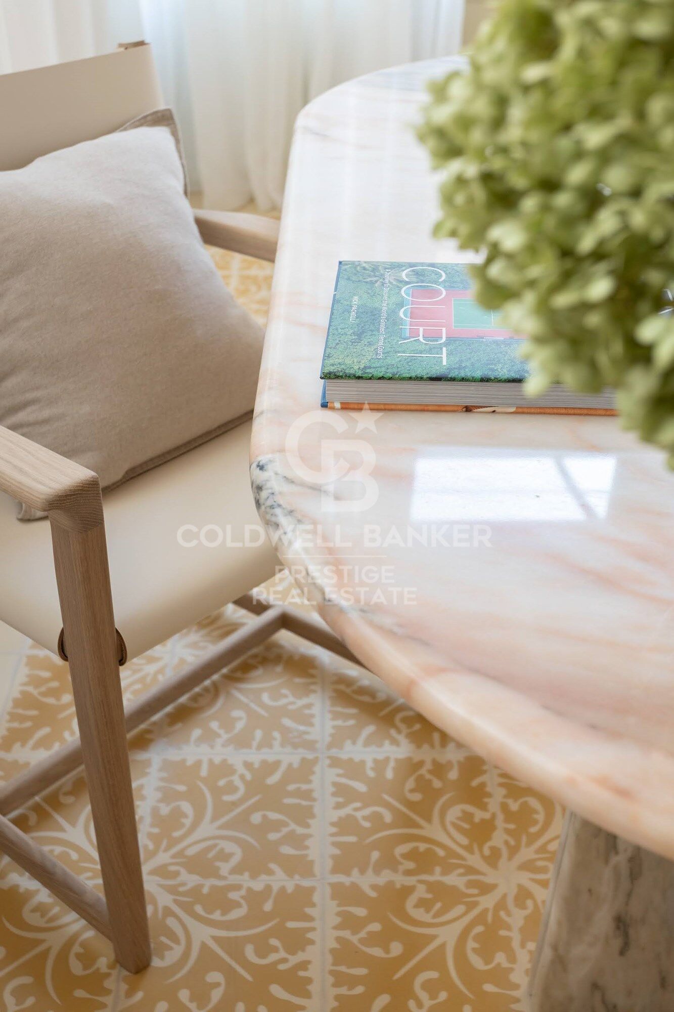 Passeig de Sant Joan · Renovated apartment with private terrace