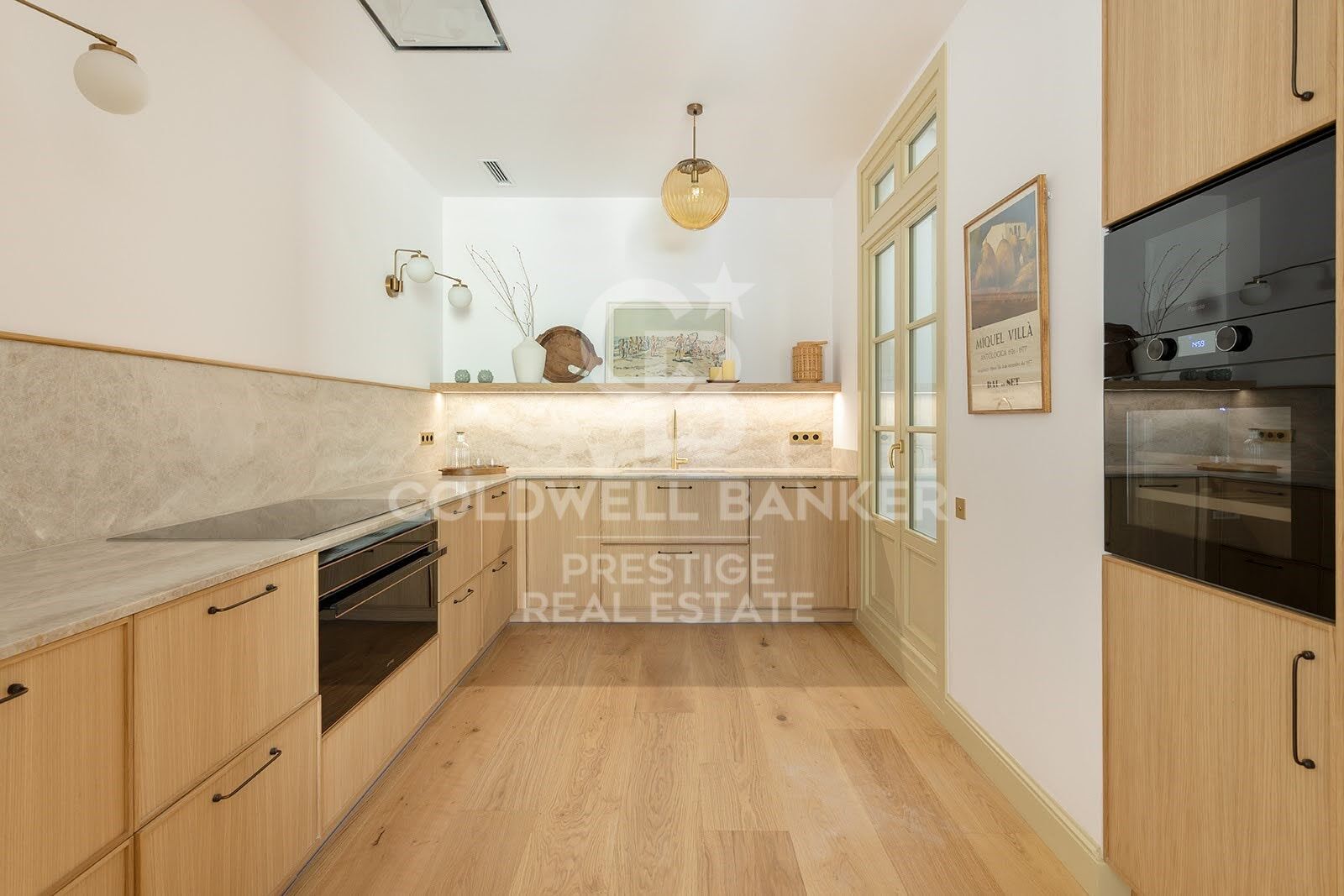 Passeig de Sant Joan · Renovierte Wohnung mit privater Terrasse