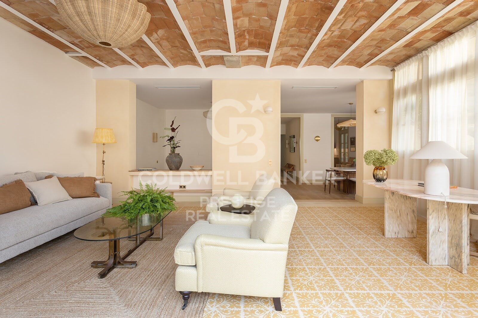 Passeig de Sant Joan · Renovierte Wohnung mit privater Terrasse