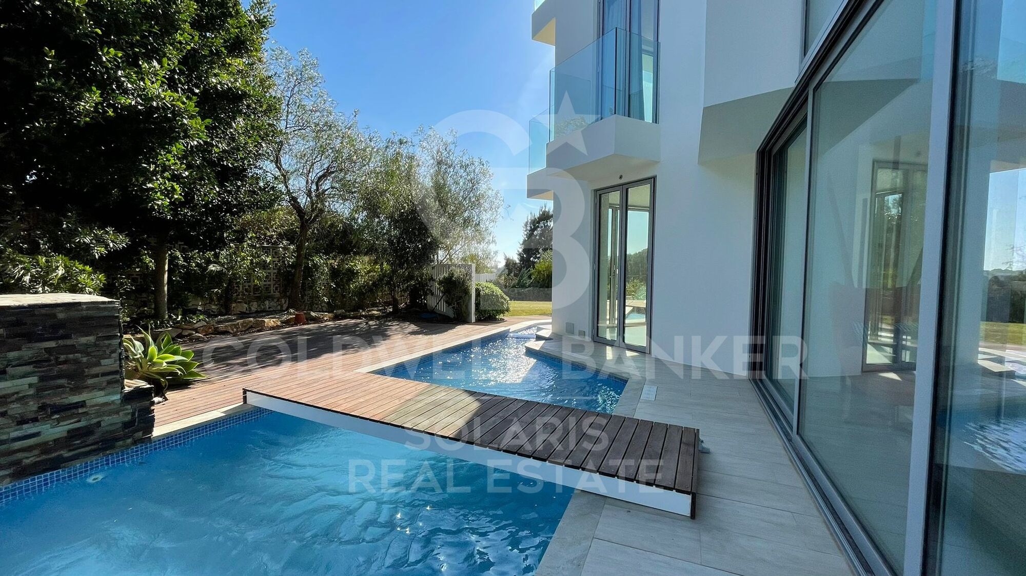 Villa in erster Meereslinie mit Balcon al Mar, Jávea