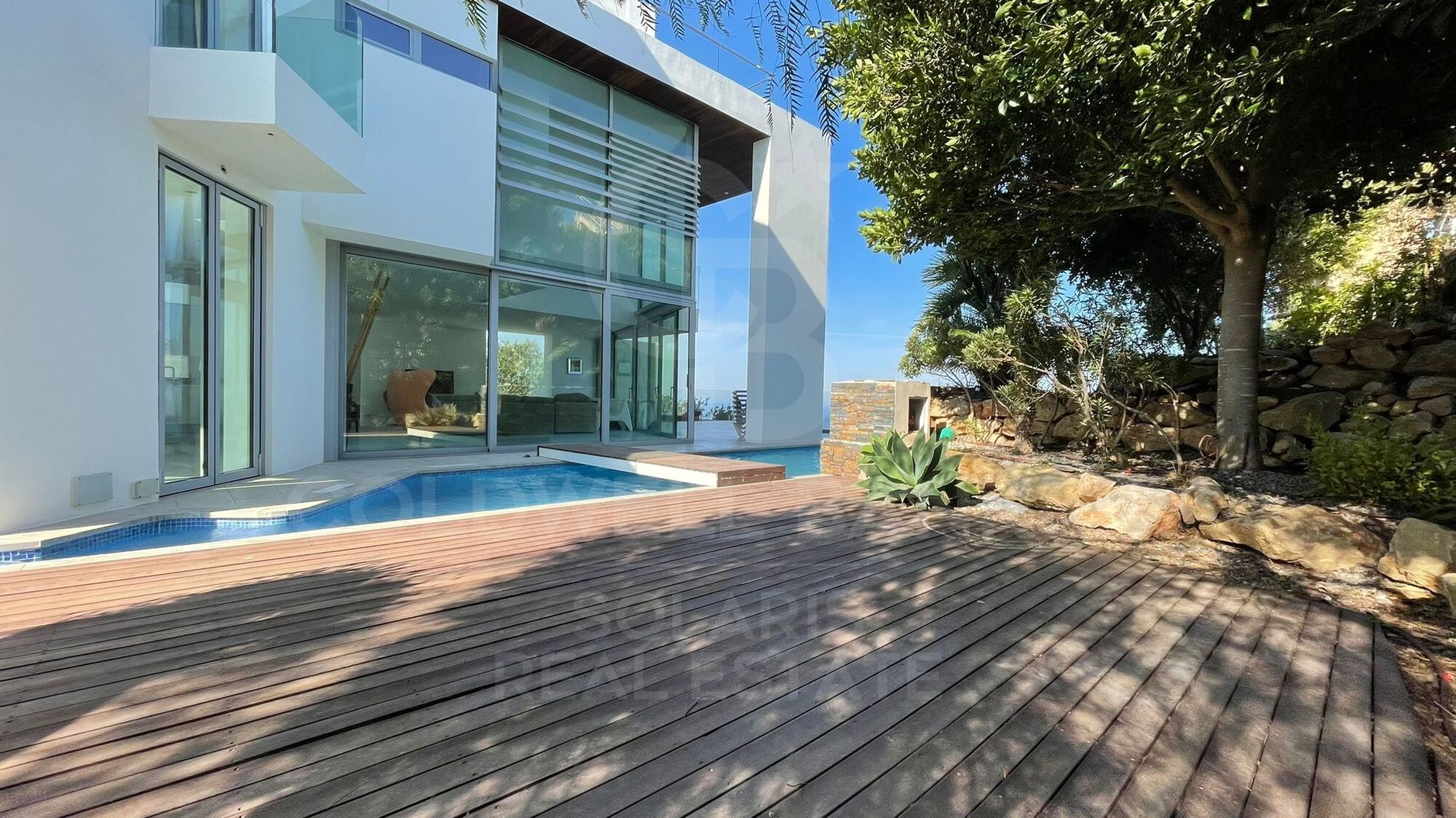 Villa in erster Meereslinie mit Balcon al Mar, Jávea