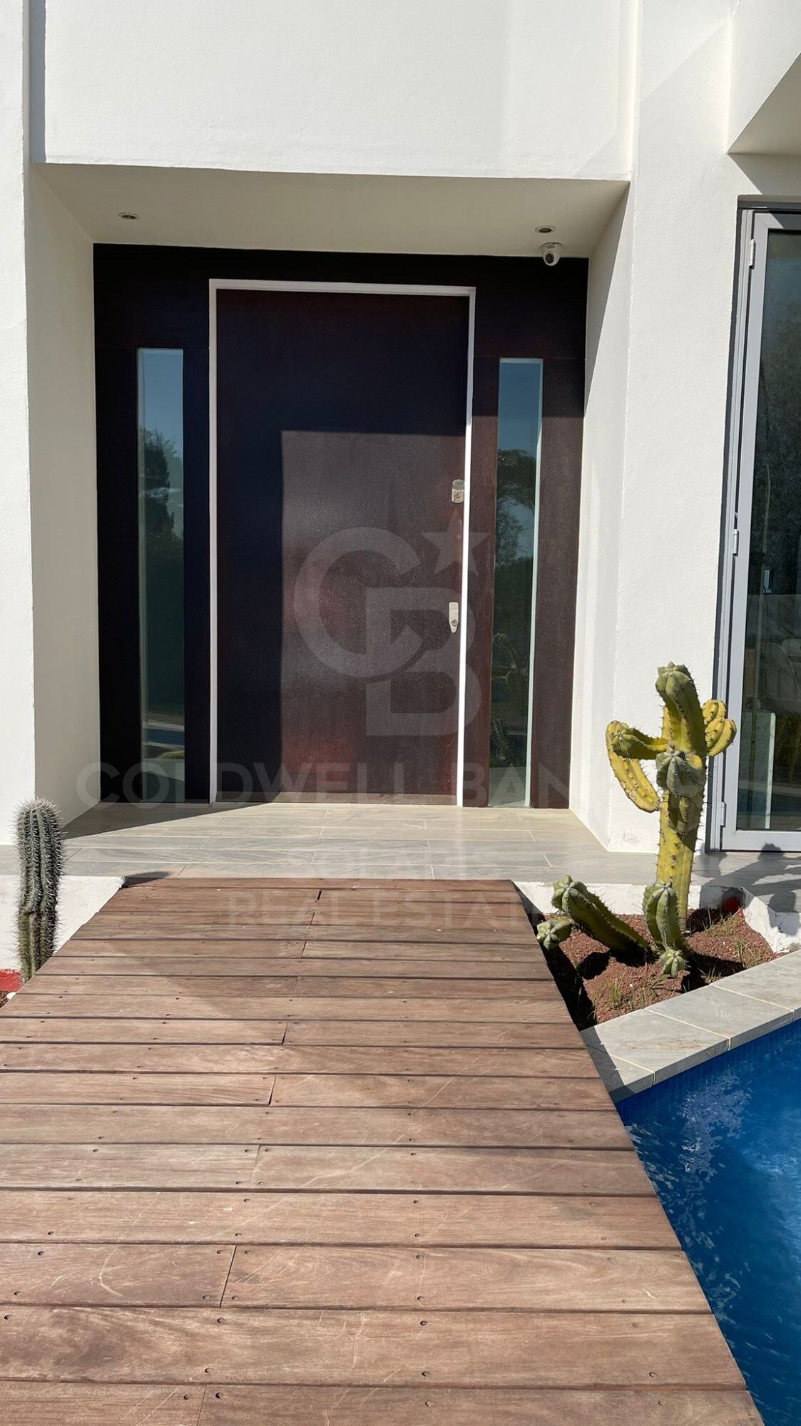 Villa in erster Meereslinie mit Balcon al Mar, Jávea