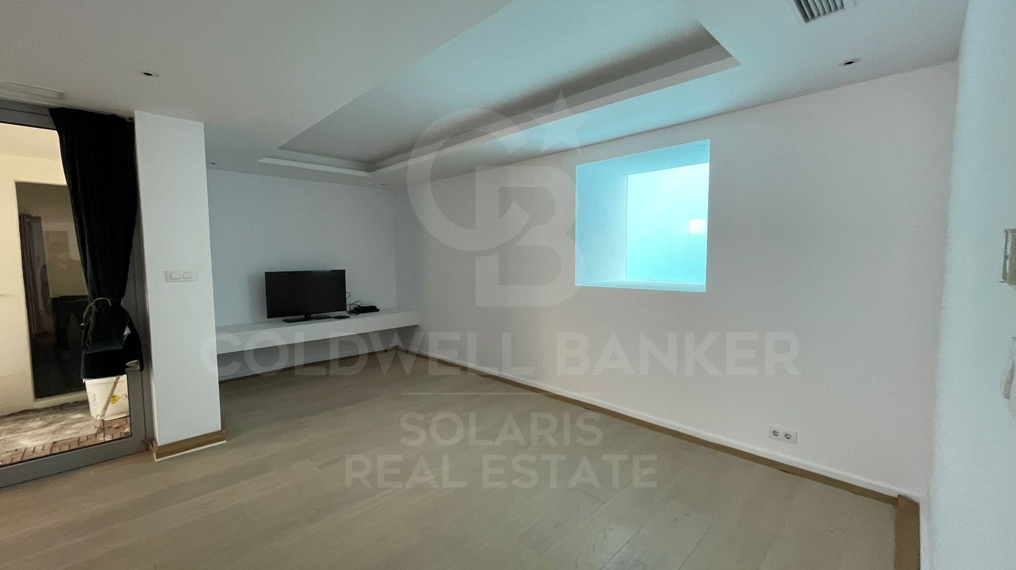 Villa in erster Meereslinie mit Balcon al Mar, Jávea