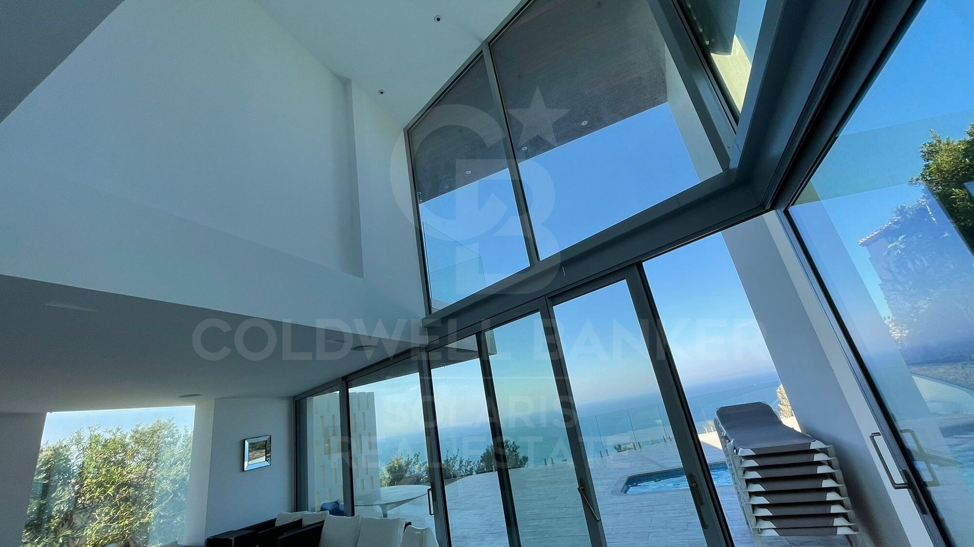 Frontline Villa in Balcon al mar, Jávea