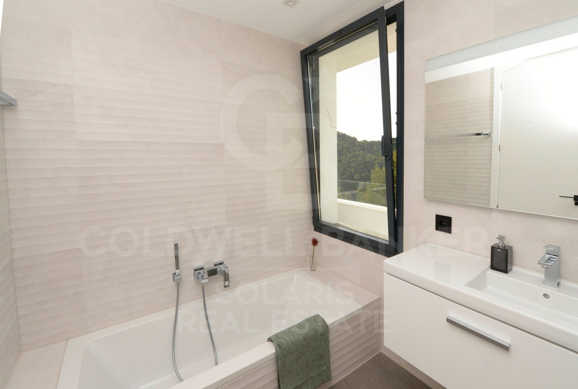 Superbe villa moderne dans une urbanisation privilégiée avec vue sur la mer - Jávea