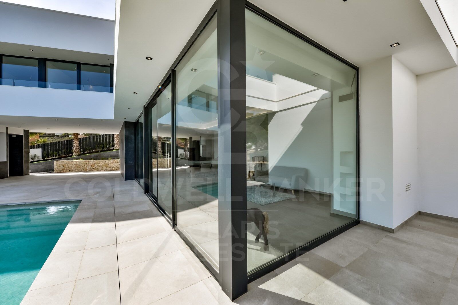 Atemberaubende moderne Villa in privilegierter Urbanisation mit Meerblick - Jávea
