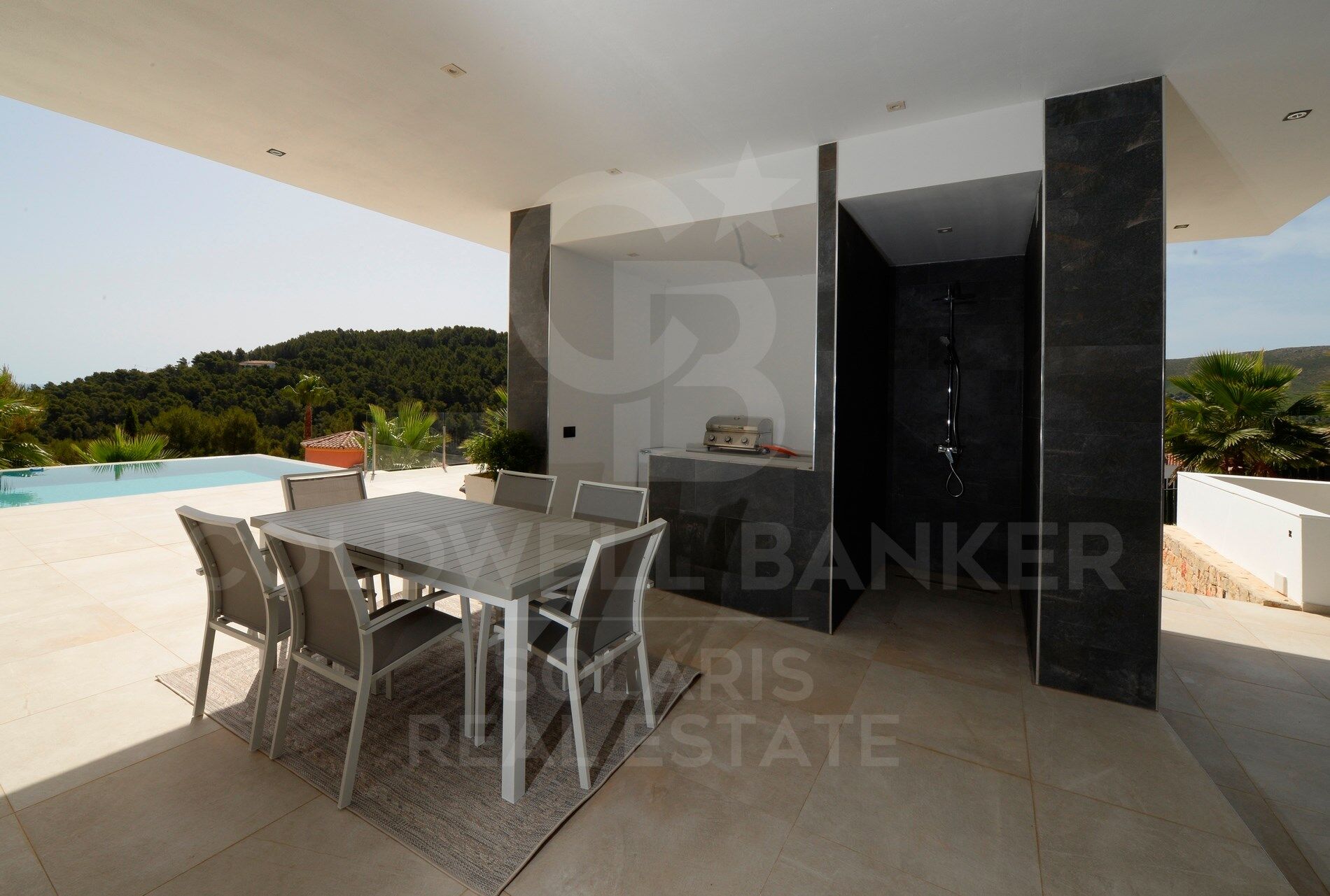 Superbe villa moderne dans une urbanisation privilégiée avec vue sur la mer - Jávea