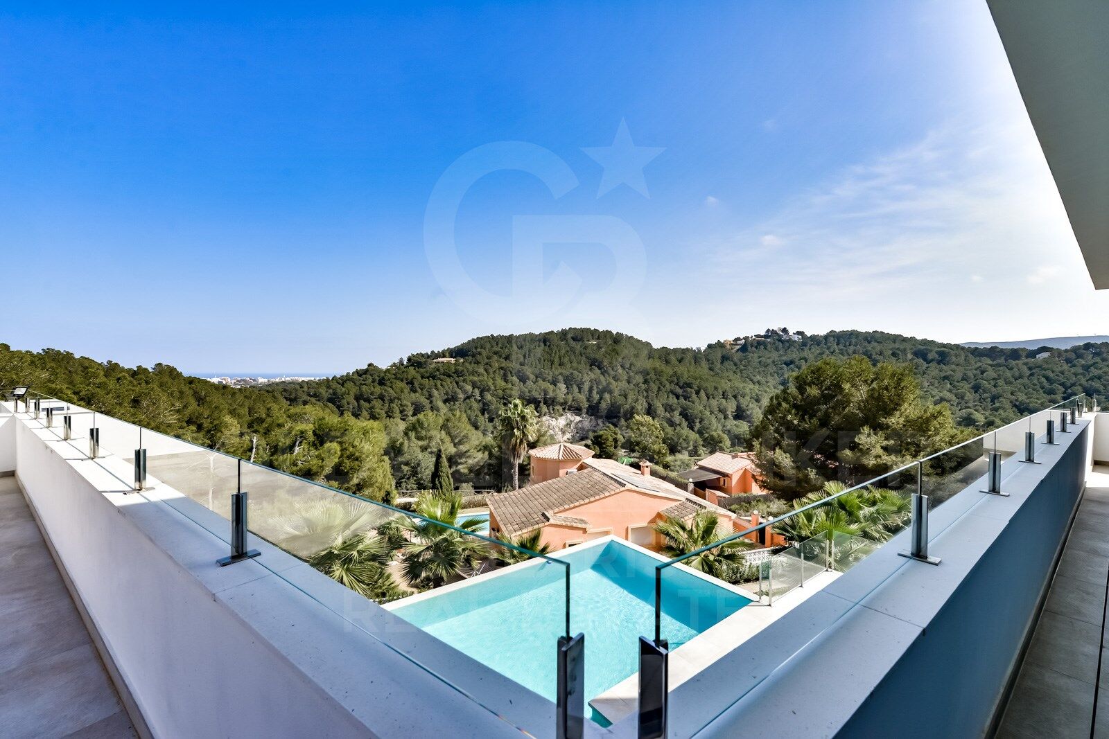 Superbe villa moderne dans une urbanisation privilégiée avec vue sur la mer - Jávea