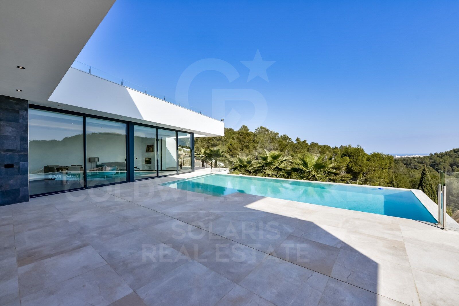 Stunning modern villa in privileged Urbanization with sea views - Jávea