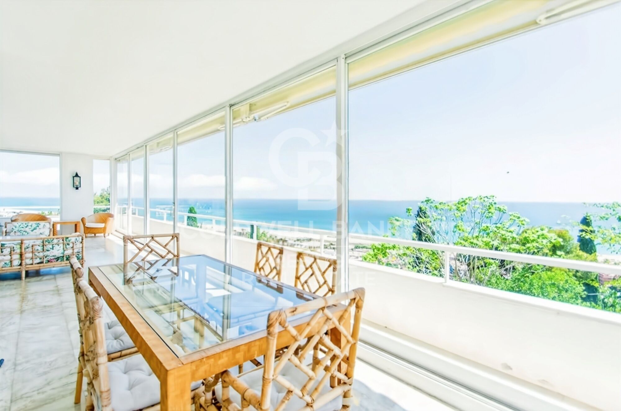Luxusvilla mit 6 Suiten und Garten in Bellamar
