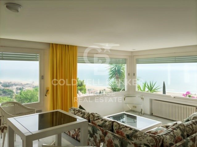 Luxusvilla mit 6 Suiten und Garten in Bellamar