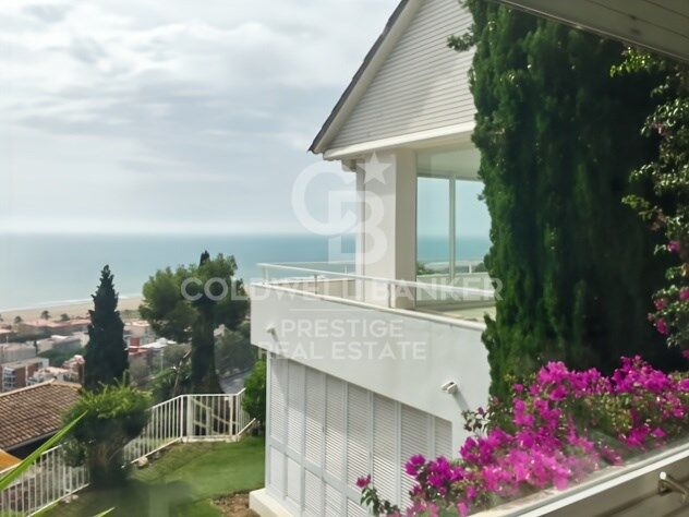 Luxusvilla mit 6 Suiten und Garten in Bellamar