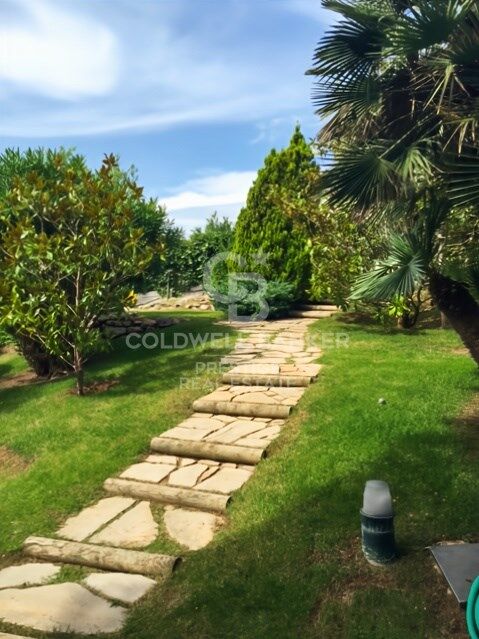 Luxusvilla mit 6 Suiten und Garten in Bellamar