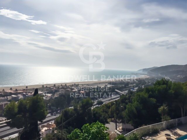 Luxusvilla mit 6 Suiten und Garten in Bellamar