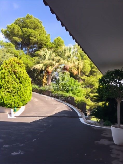 Villa de luxe avec 6 suites et jardin à Bellamar