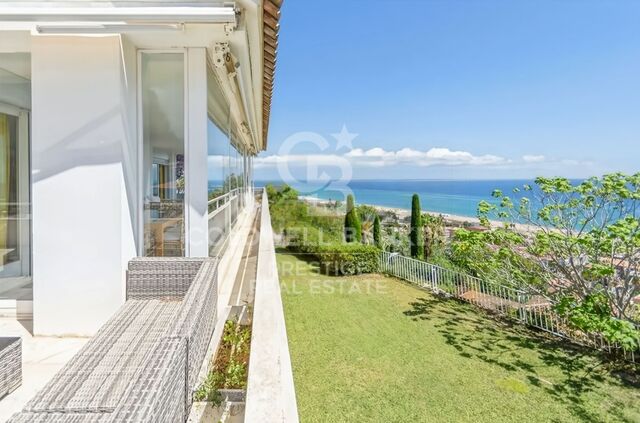 Villa de lujo con 6 suites y jardín en Bellamar