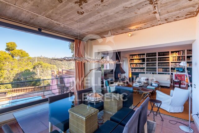 Maravillosa casa con posibilidad de dividir en venta en Vallvidrera