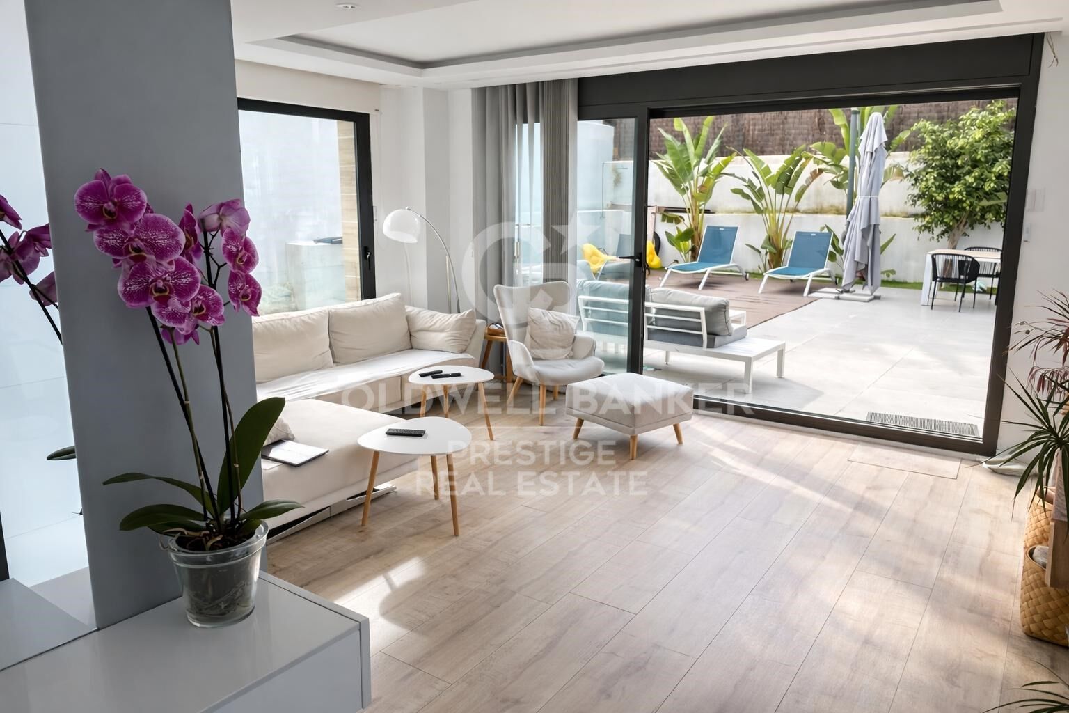 Casa de lujo con piscina y ascensor en Castelldefels Montemar