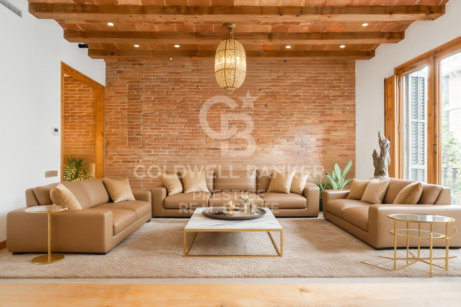 Hoch gelegen, sonnig, hochwertig renoviert, 3 Schlafzimmer, 3 Badezimmer