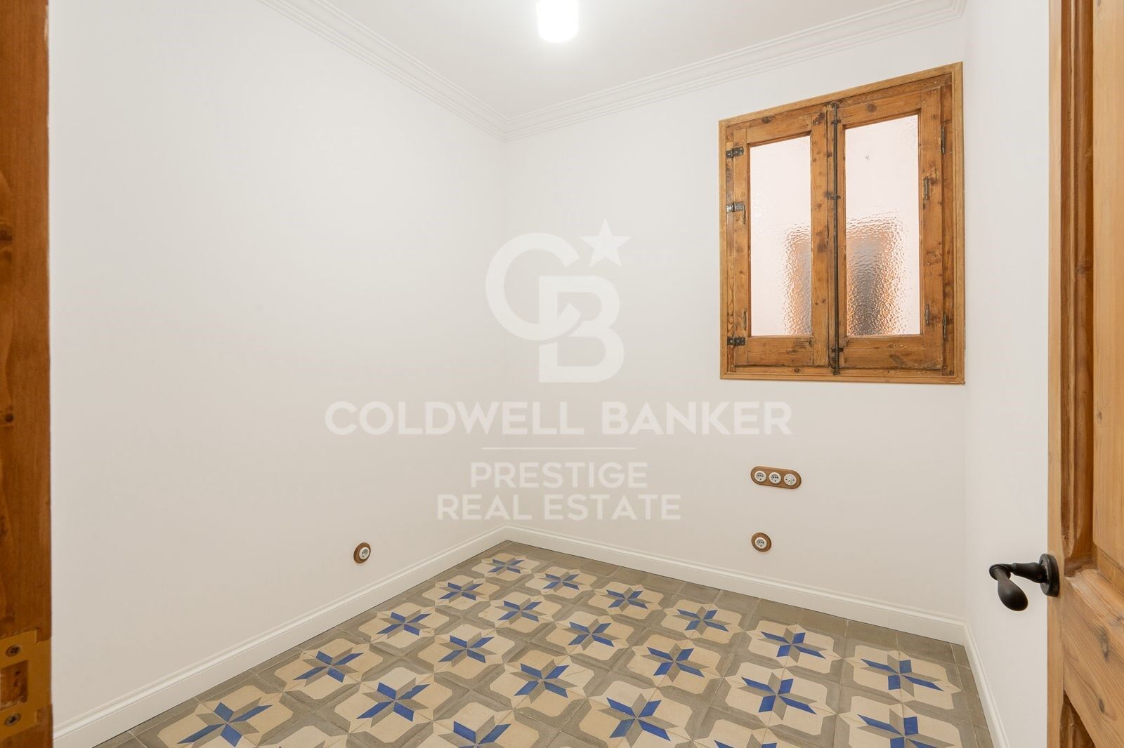 Alto, soleado, reformado de alta calidad, 3 habitaciones, 3 baños en Eixample Dreta, Barcelona