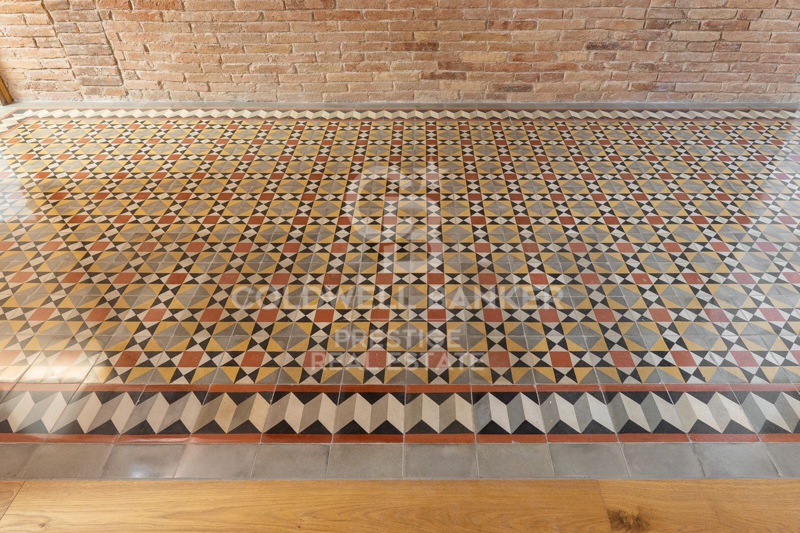 Étage élevé, lumineux, rénovation haut de gamme, 3 chambres, 3 salles de bains