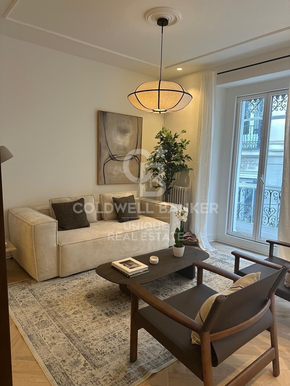 Renovated exterior flat in Justicia, Madrid