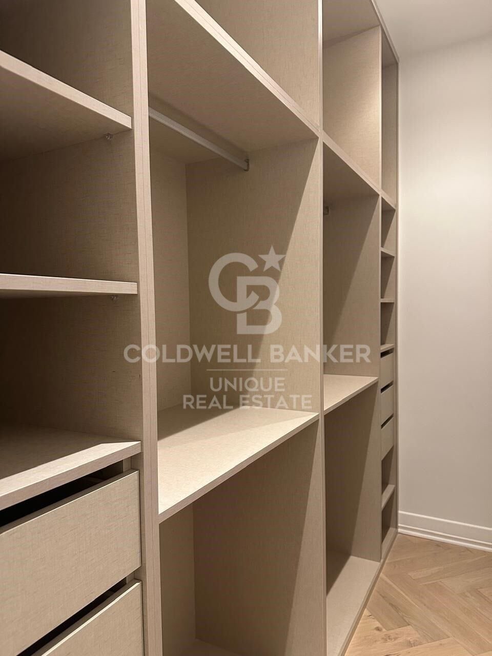 Appartement extérieur rénové à Justicia, Madrid