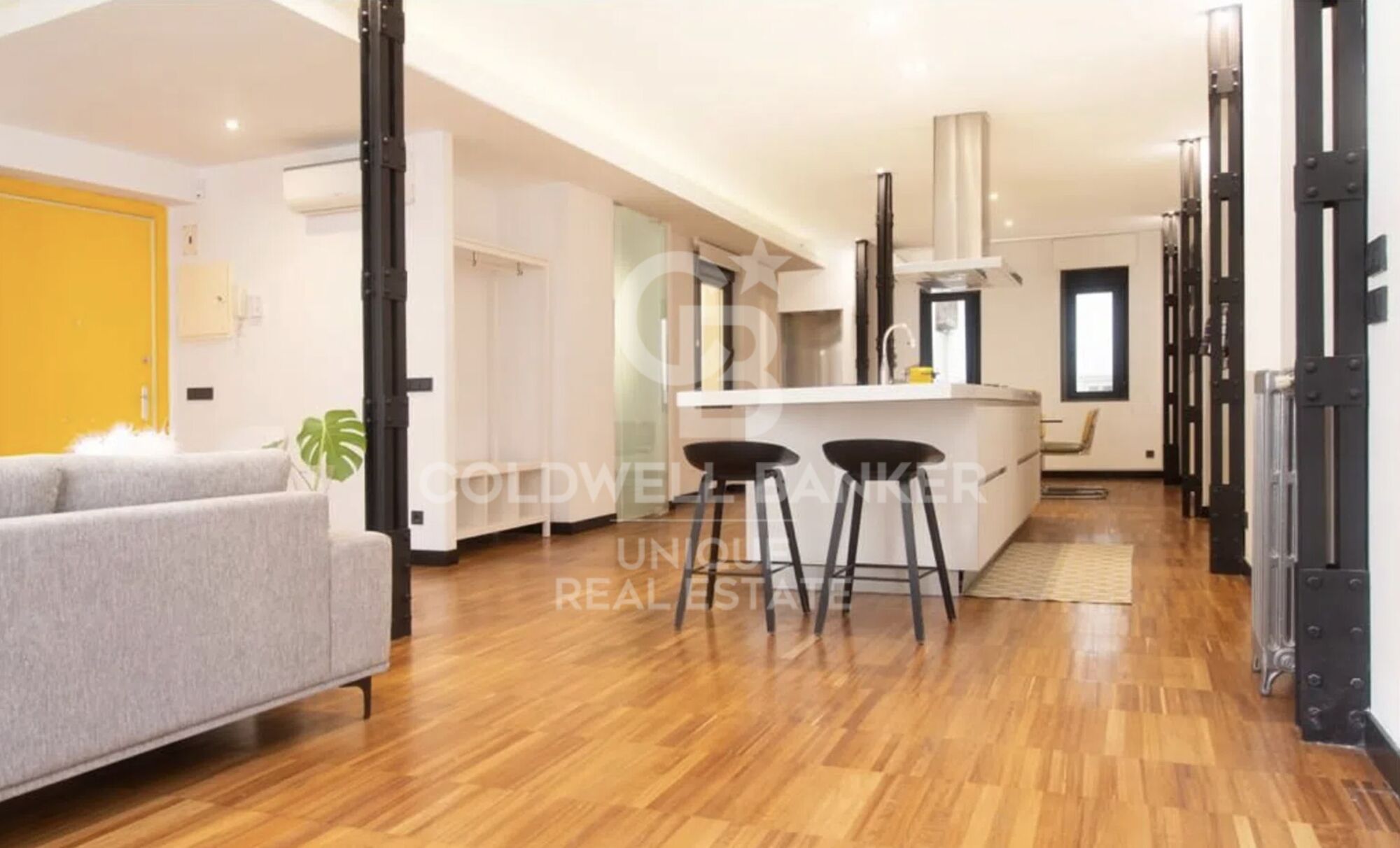 Renovierte Außenwohnung im Zentrum von Madrid