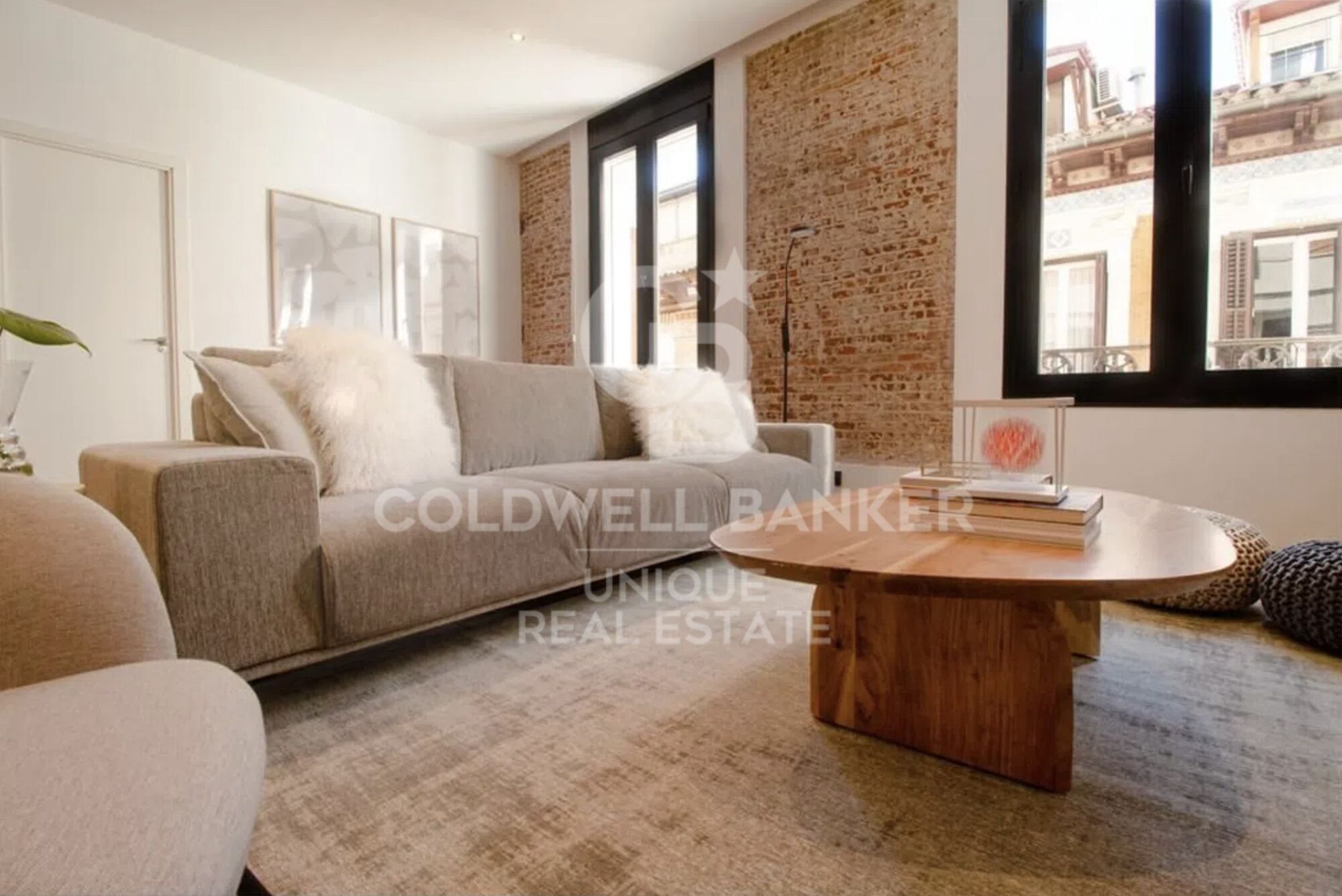 Renovated exterior apartment in the center of Madrid