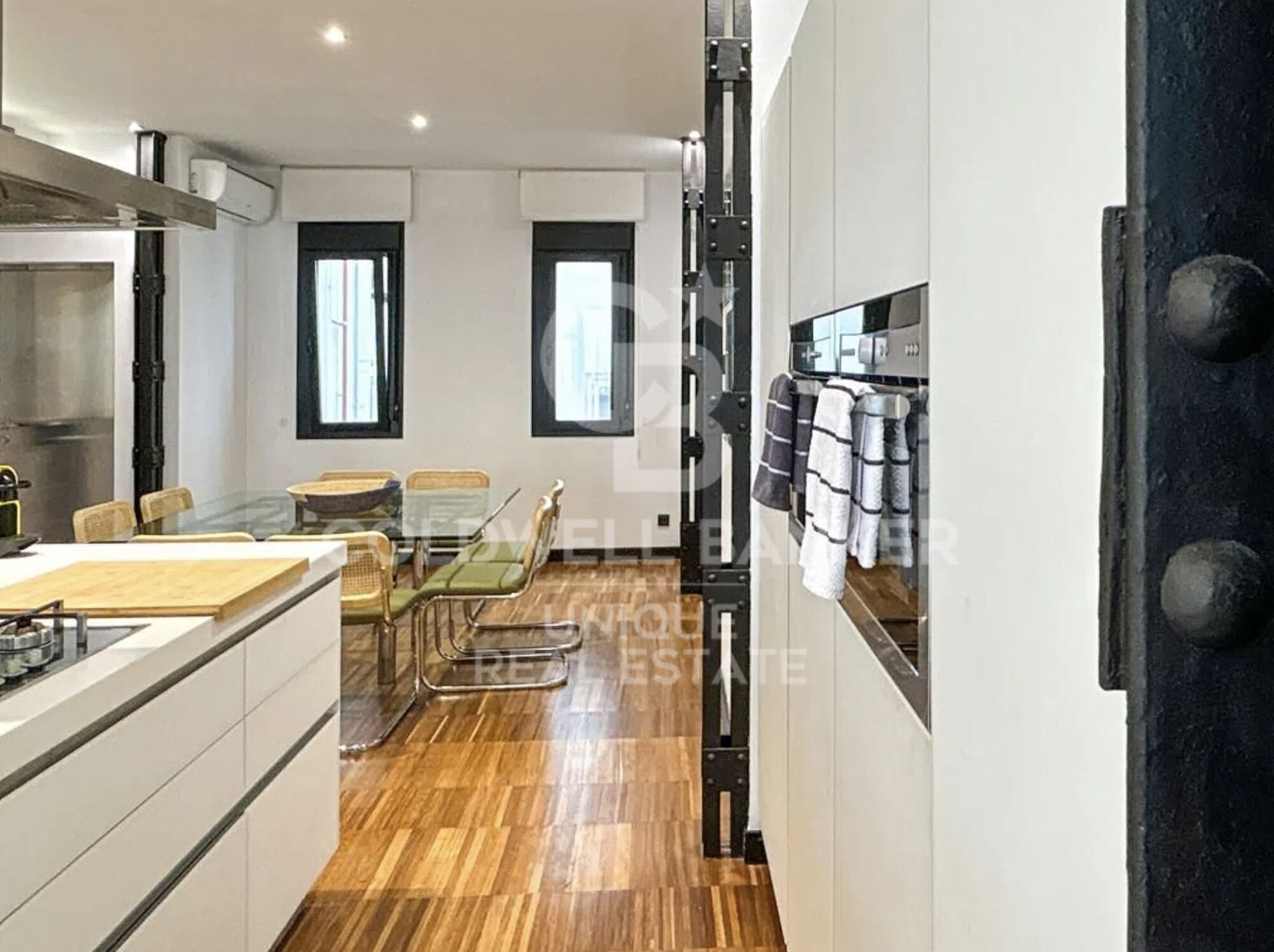 Renovierte Außenwohnung im Zentrum von Madrid