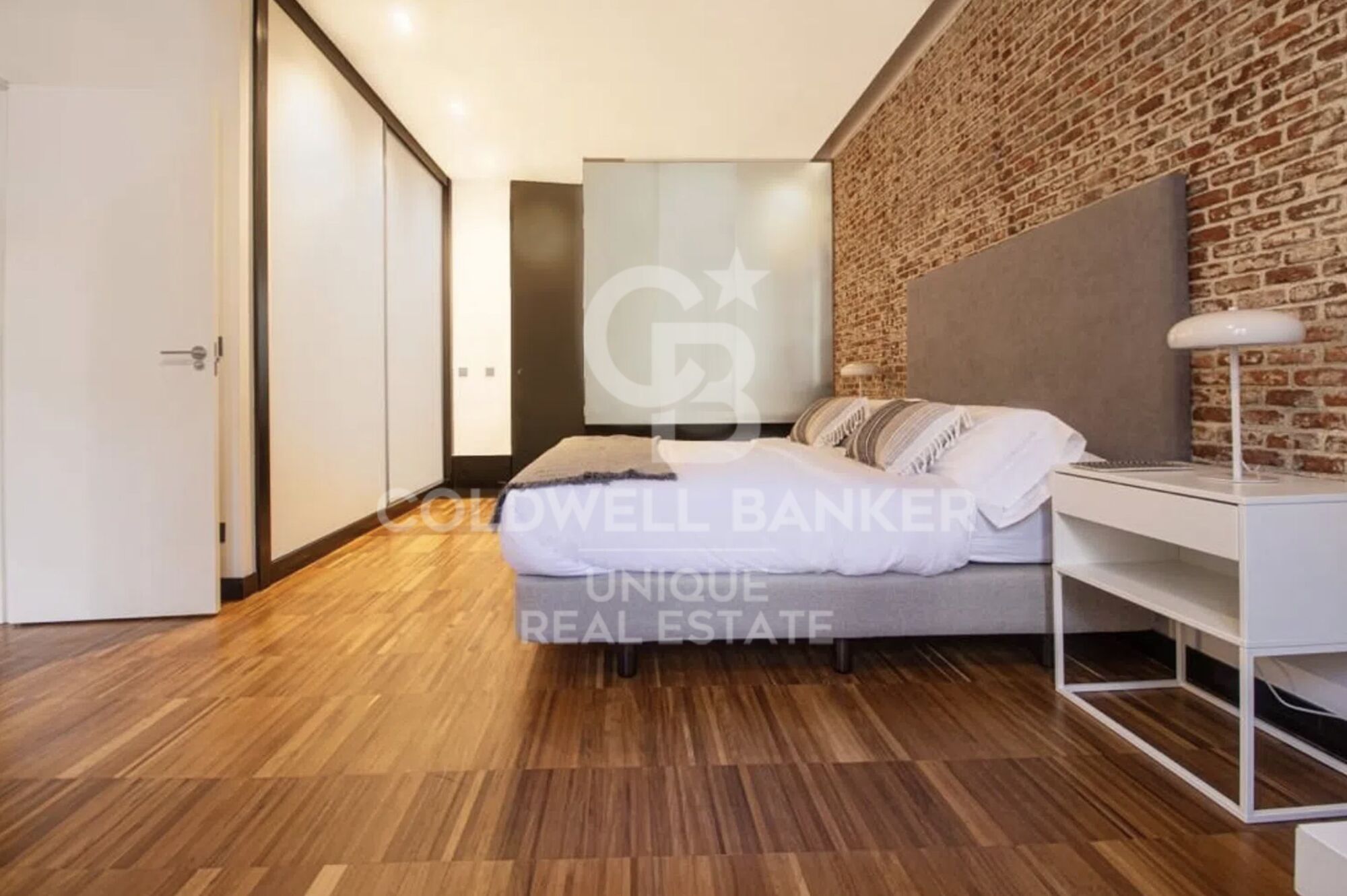 Renovierte Außenwohnung im Zentrum von Madrid