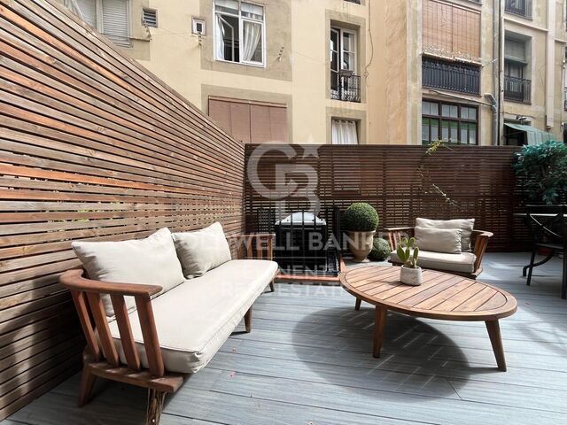 Beautiful apartment in a historic building on Avinguda Diagonal.