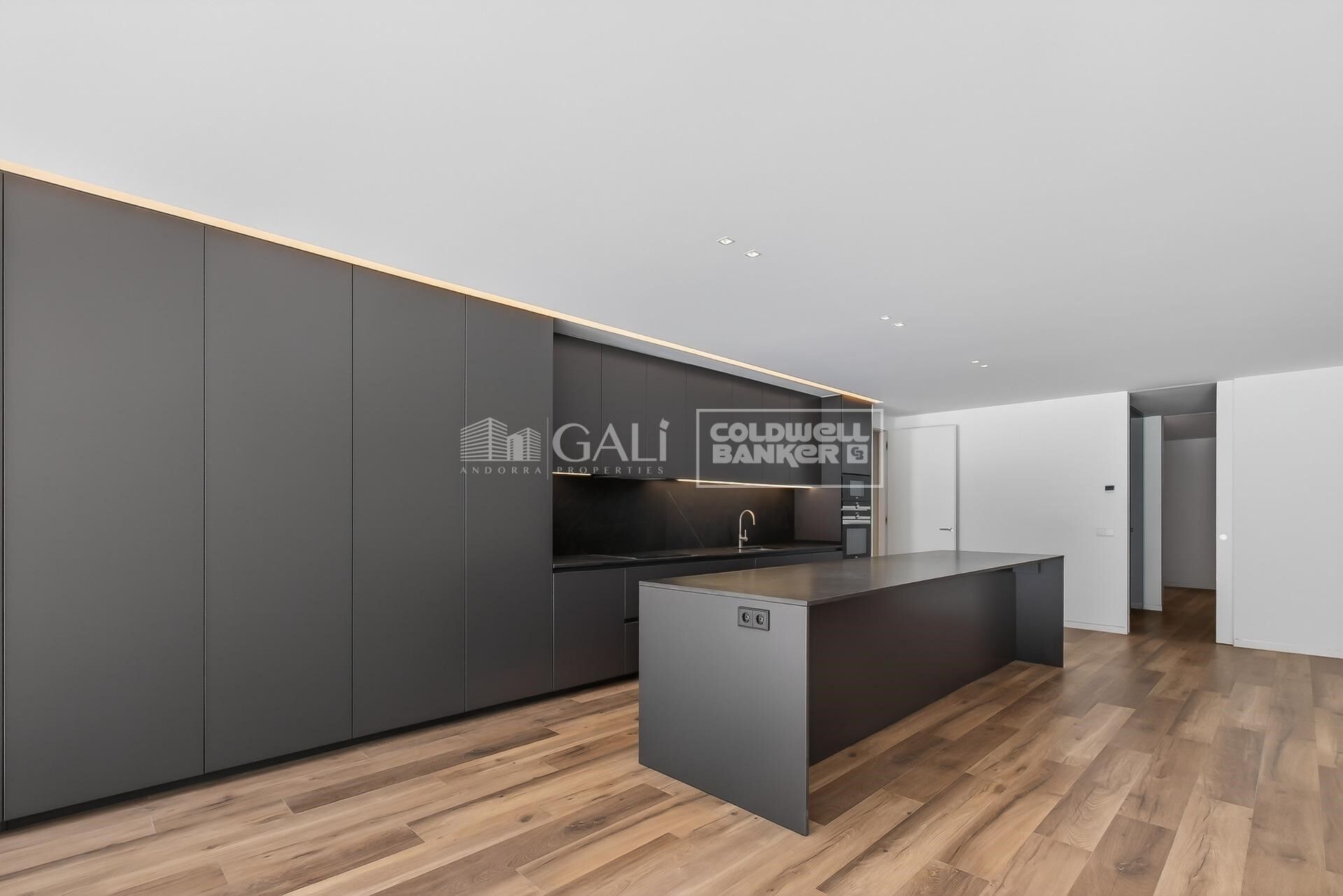 Apartment 3 Bedrooms Sale Andorra la Vella