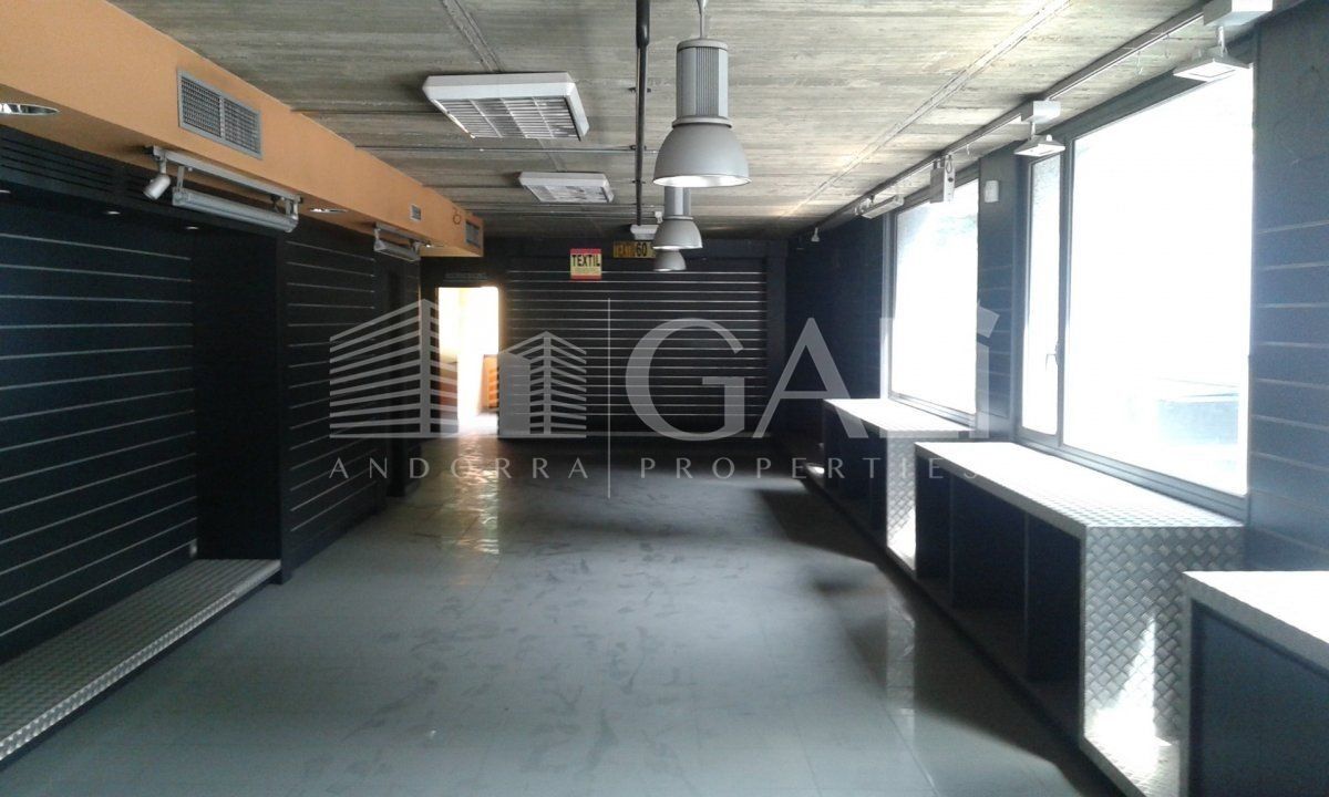 Local comercial Alquiler Sant Julià de Lòria