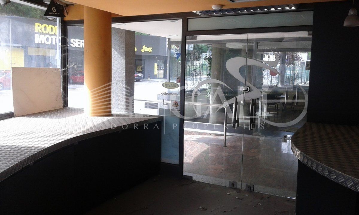 Local comercial Alquiler Sant Julià de Lòria