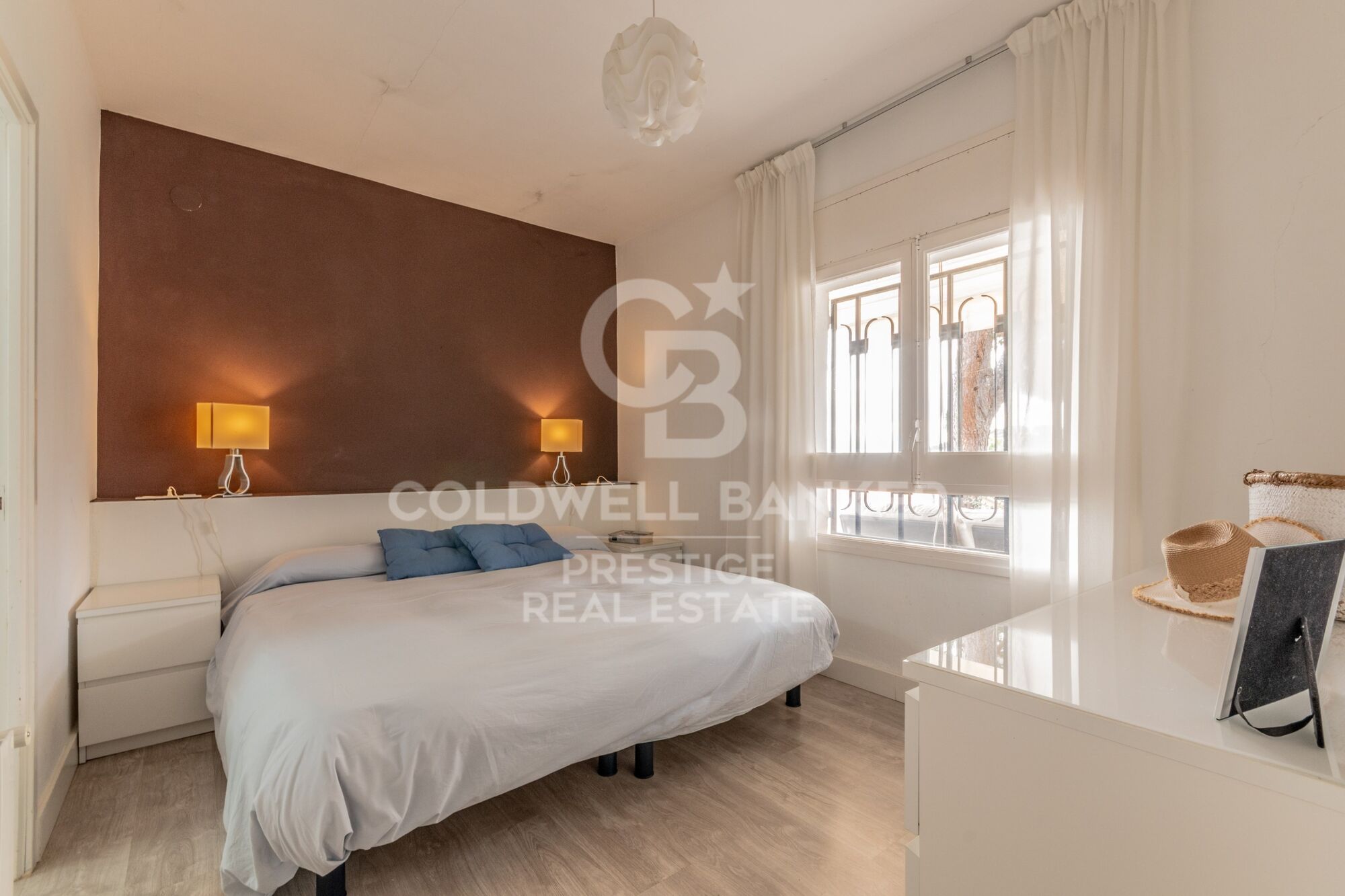 House with ocean views and potential for expansion - 800 meters from Sant Pol Beach