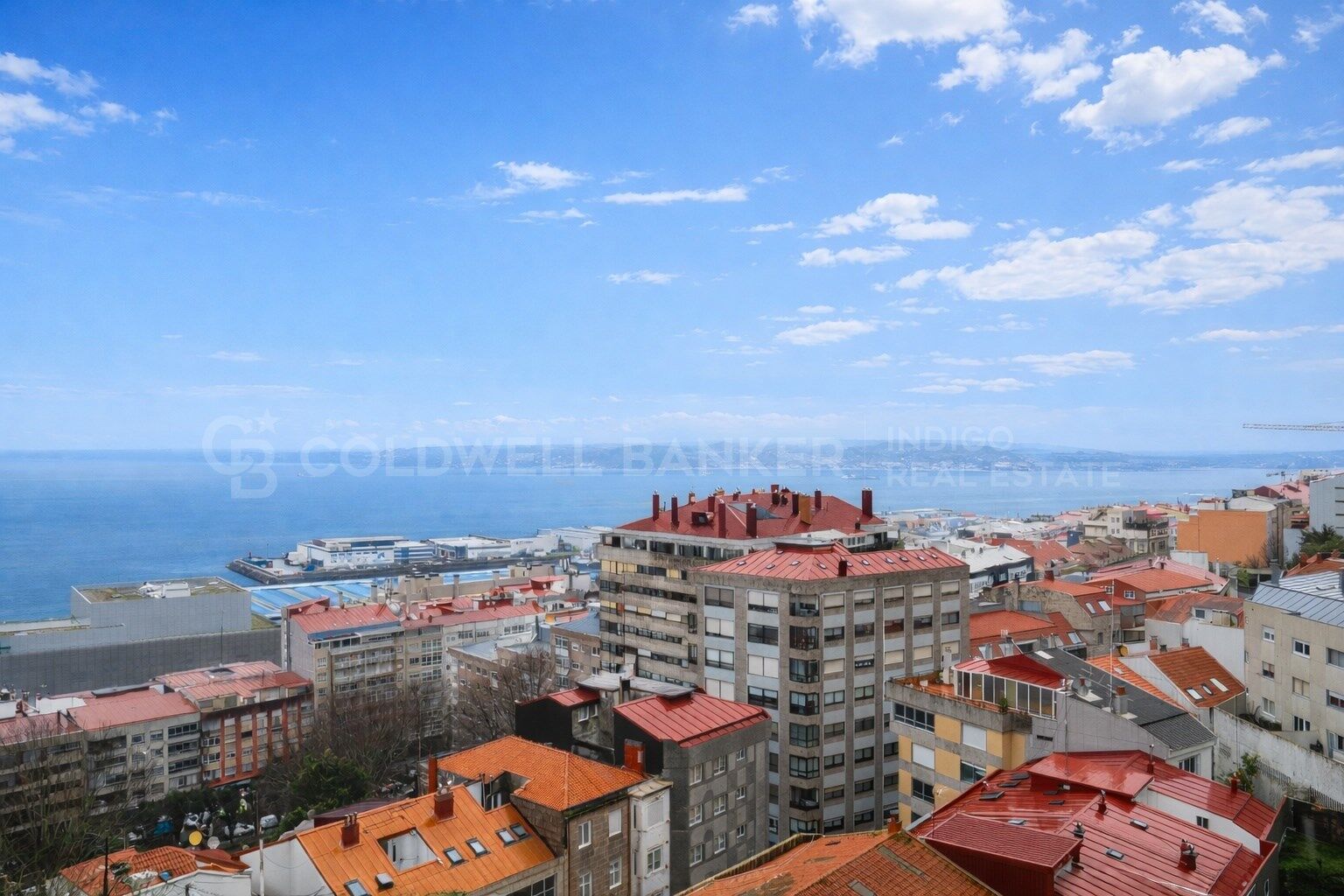 Flat 5 Bedrooms Sale Vigo