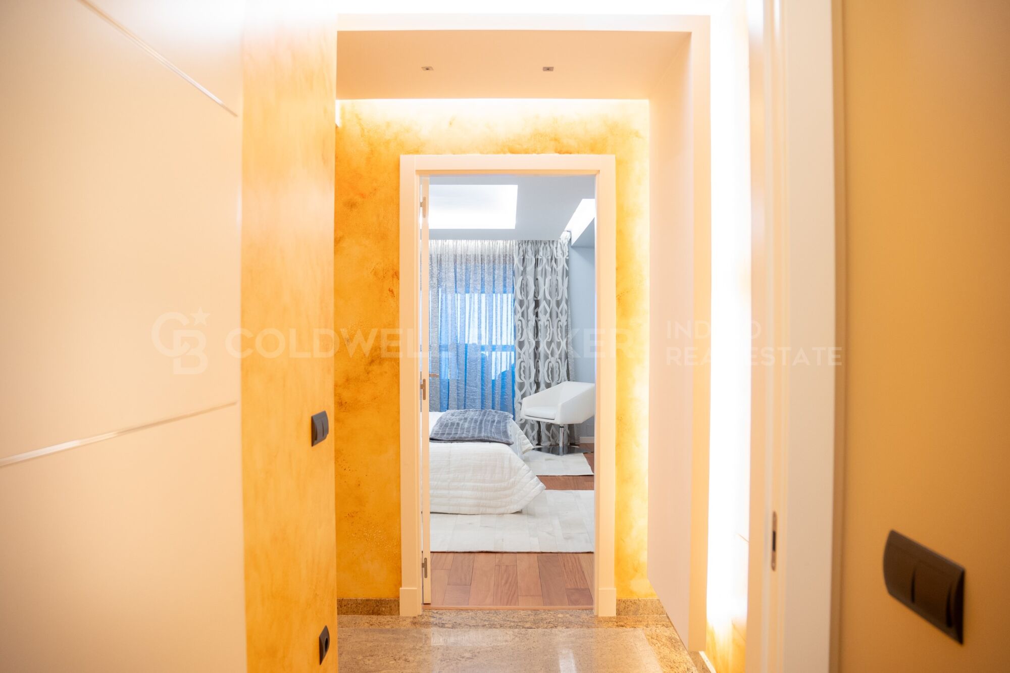 Flat 5 Bedrooms Sale Vigo