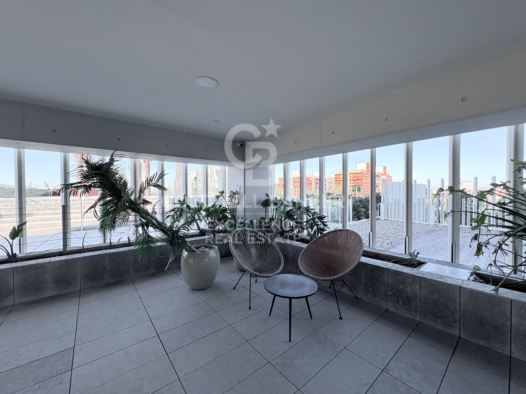 Exclusivo piso en alquiler en Cortes Valencianas