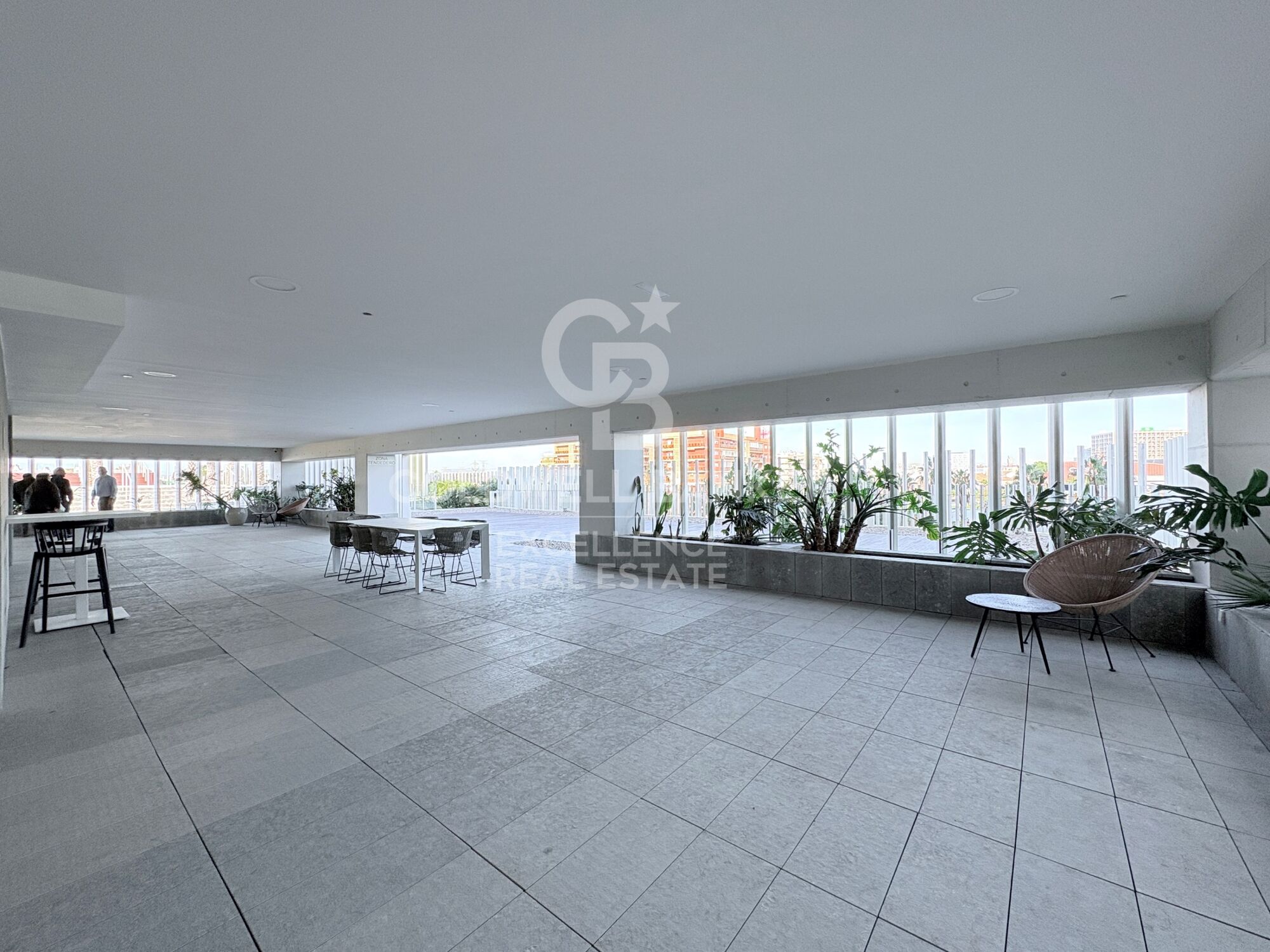 Exclusivo piso en alquiler en Cortes Valencianas