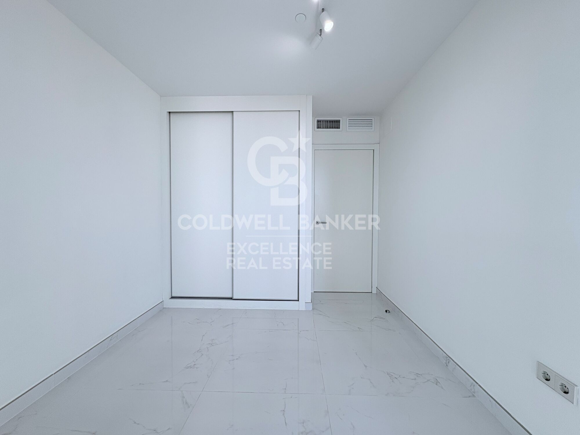 Exclusivo piso en alquiler en Cortes Valencianas