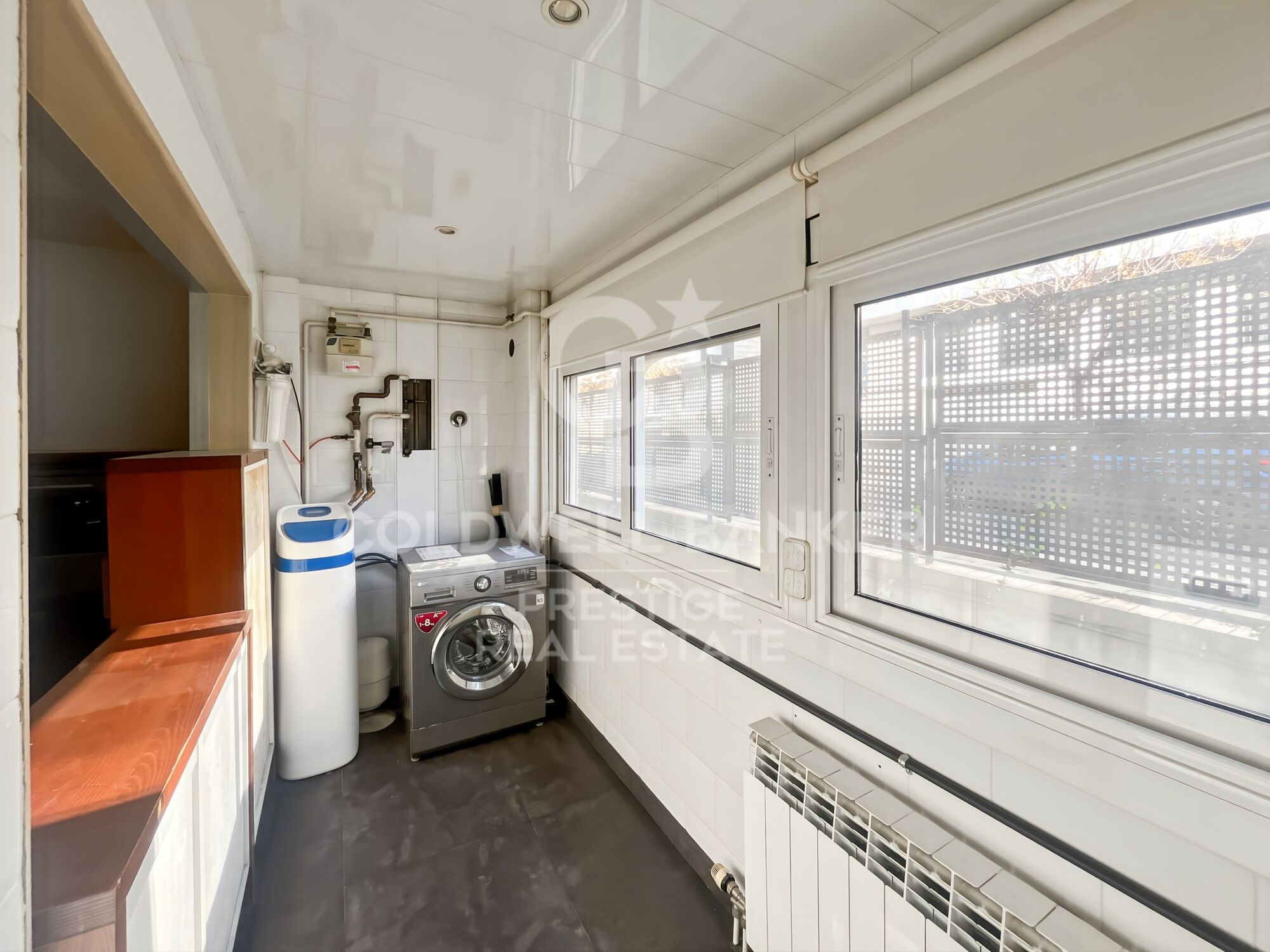 Appartement à vendre à Finestrelles avec 2 places de parking et piscine communautaire