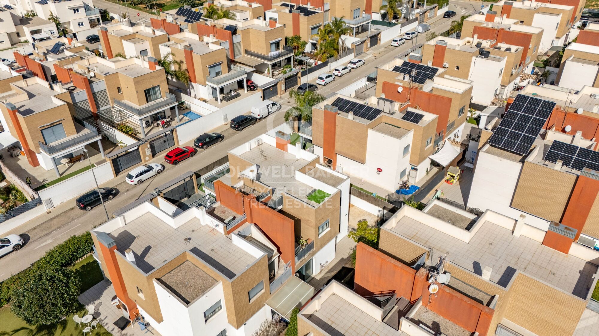 Amplio y moderno chalet pareado de 200 m2 en La Pobla de Vallbona