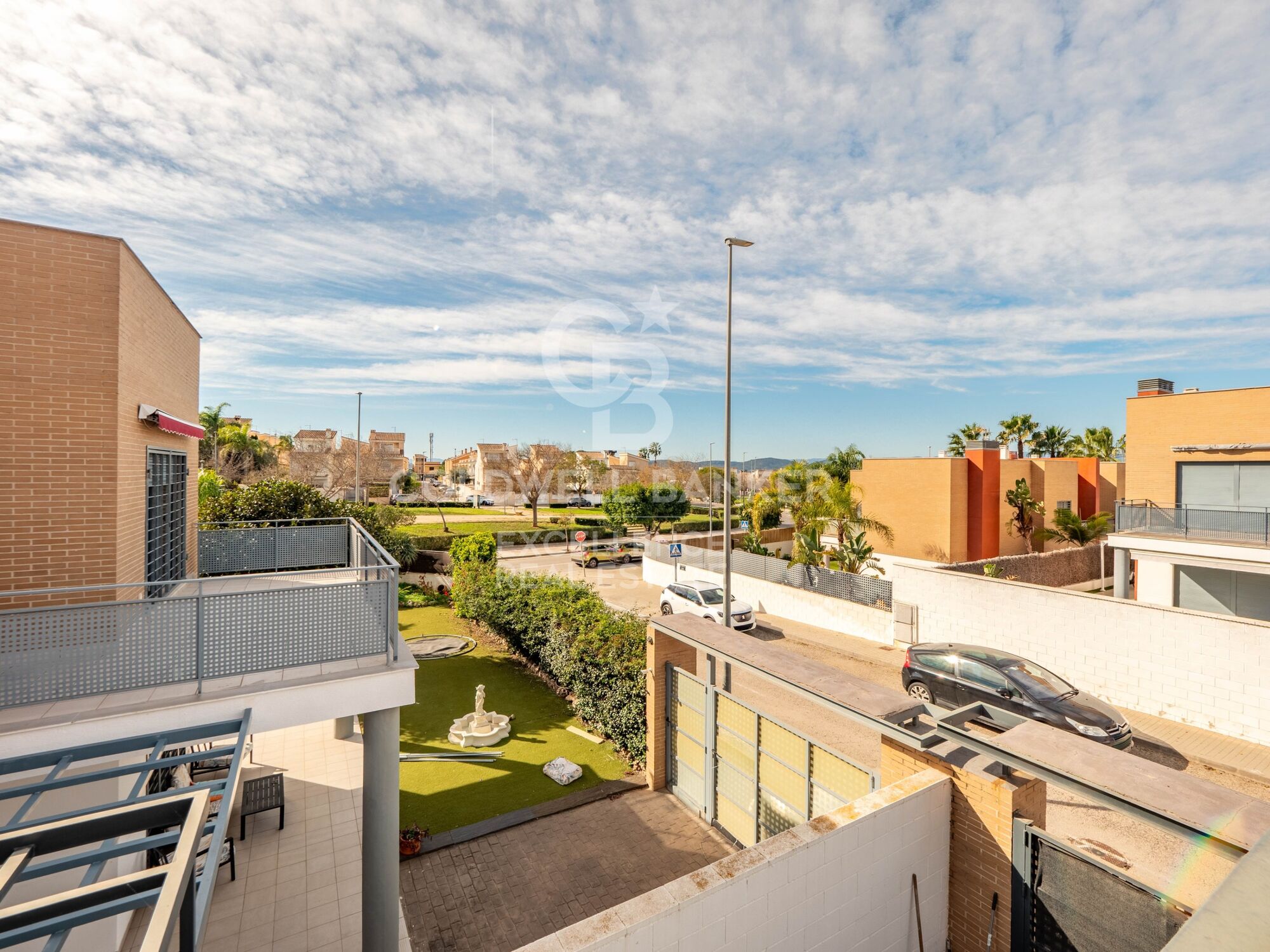 Amplio y moderno chalet pareado de 200 m2 en La Pobla de Vallbona