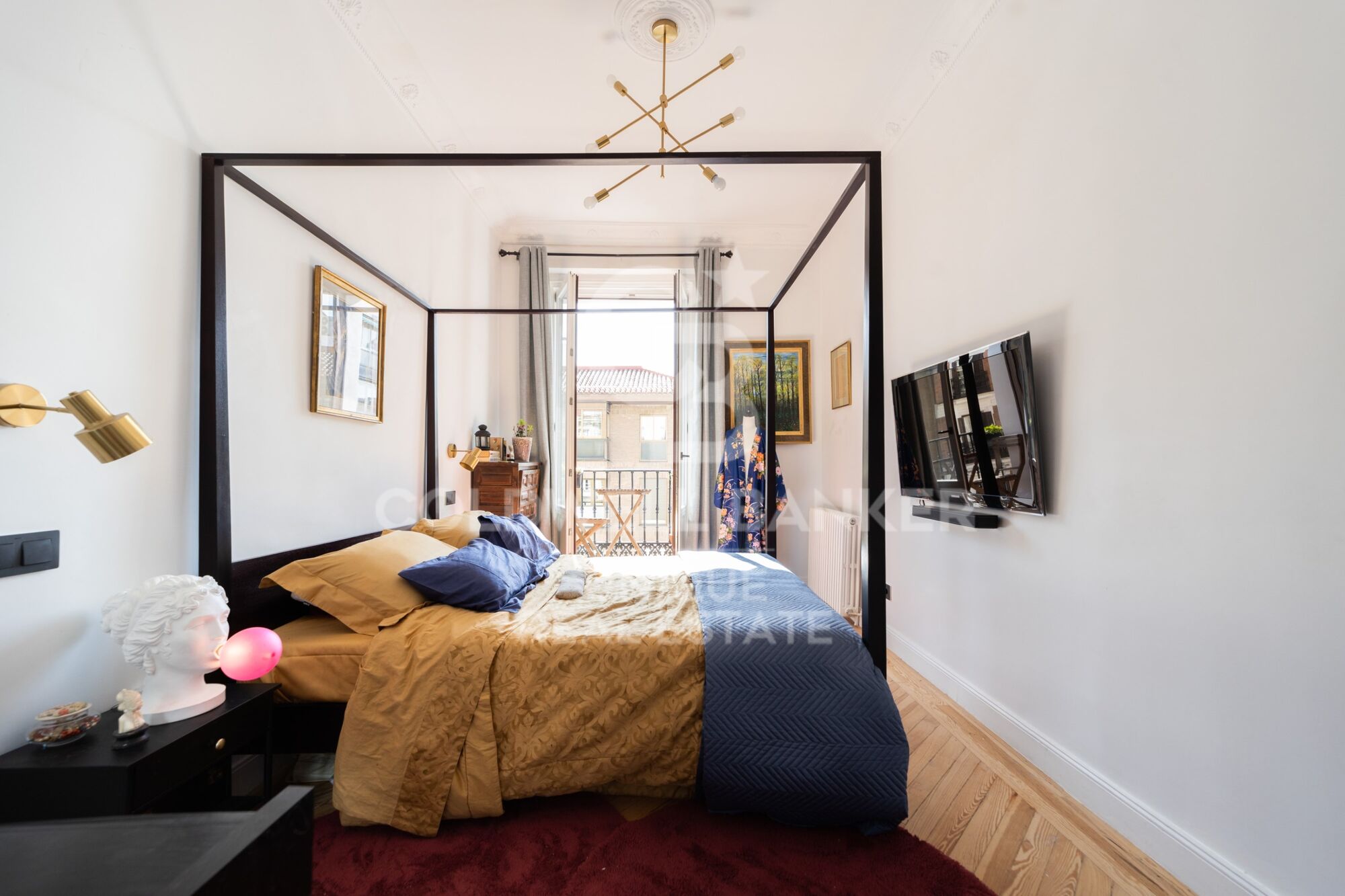 Außenliegende Wohnung mit 3 Schlafzimmern im Barrio de Las Letras, Madrid