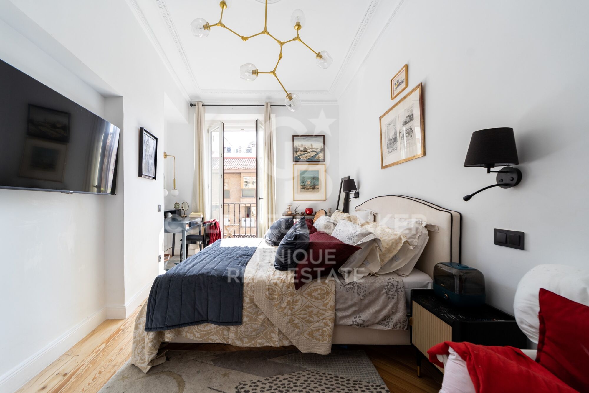 Außenliegende Wohnung mit 3 Schlafzimmern im Barrio de Las Letras, Madrid