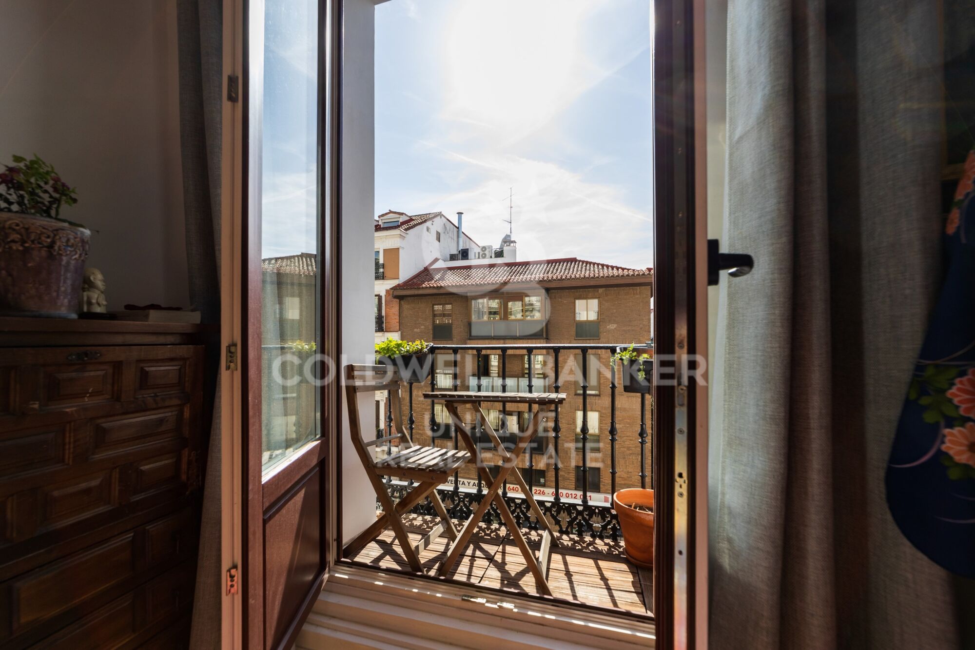 Außenliegende Wohnung mit 3 Schlafzimmern im Barrio de Las Letras, Madrid