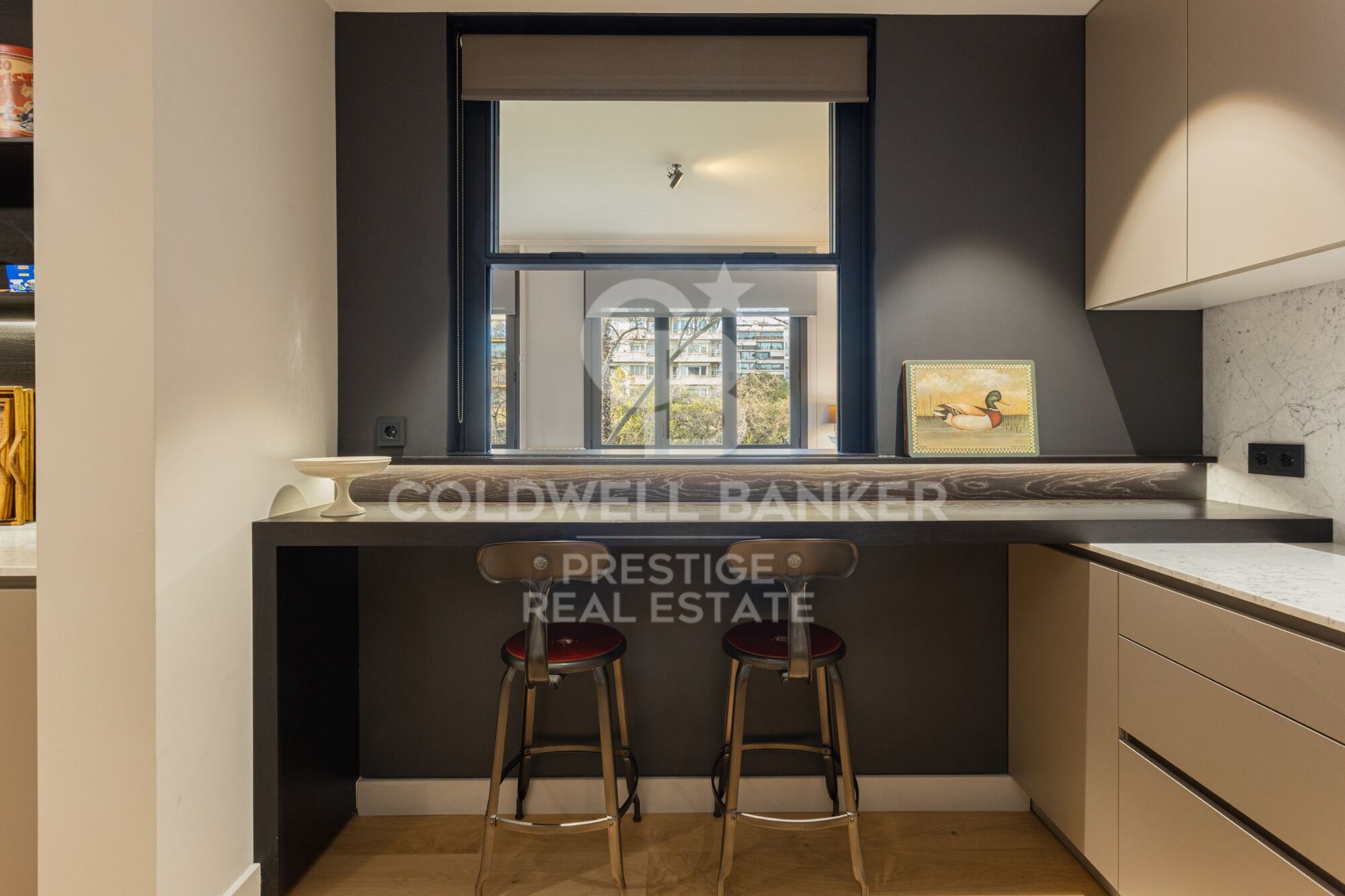 Piso impecable cerca de Francesc Macià, con parking inlcuído